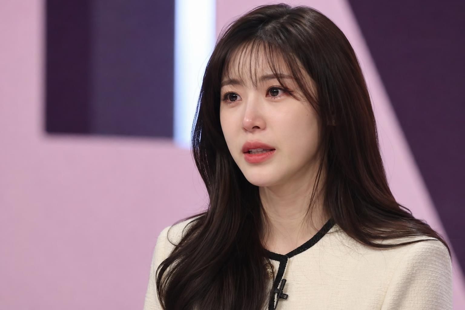 Jun Hyosung Image showing the article's key context - According to Kim Sook’s account, the change in Jun Hyosung’s demeanor d...