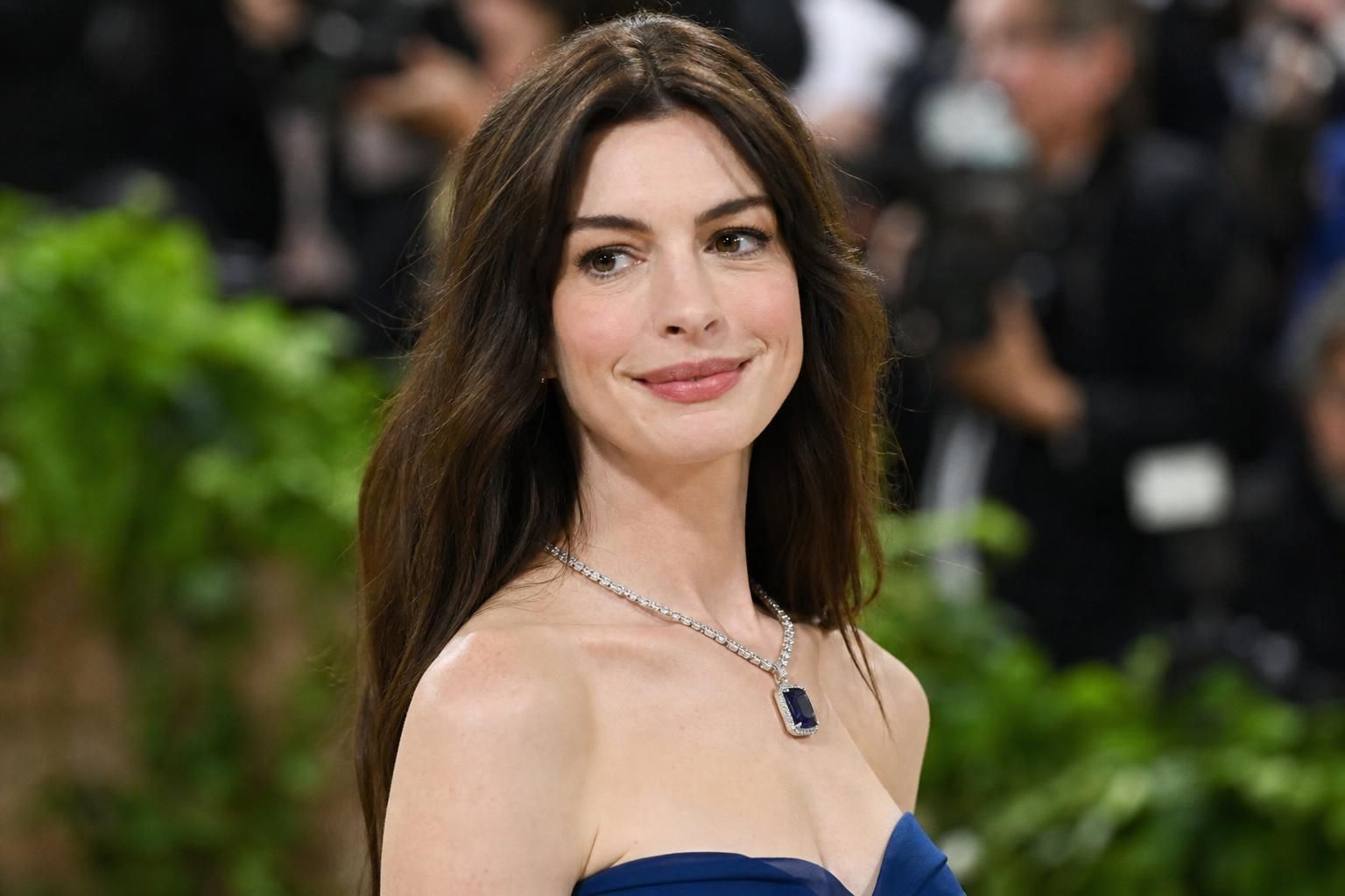 Ann Hathaway Image explaining the article's impact and background - As with many celebrity pregnancy announcements, the immed...