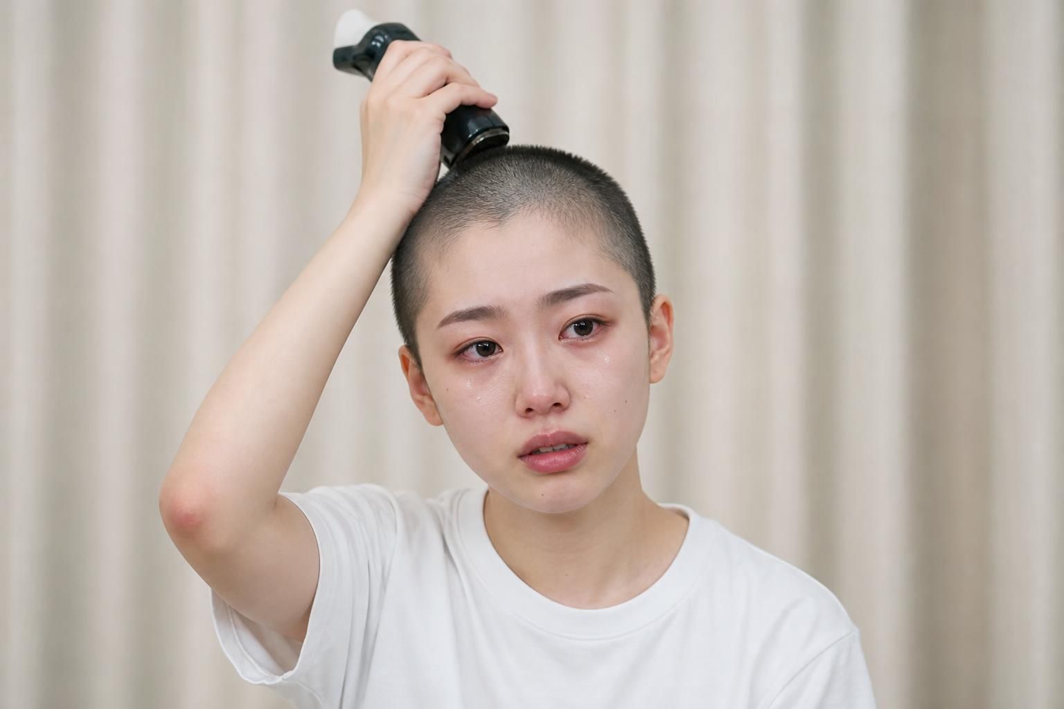 [idol controversy] Image showing the article's key context - Shortly after the contract news circulated, a fan shared that Ha...