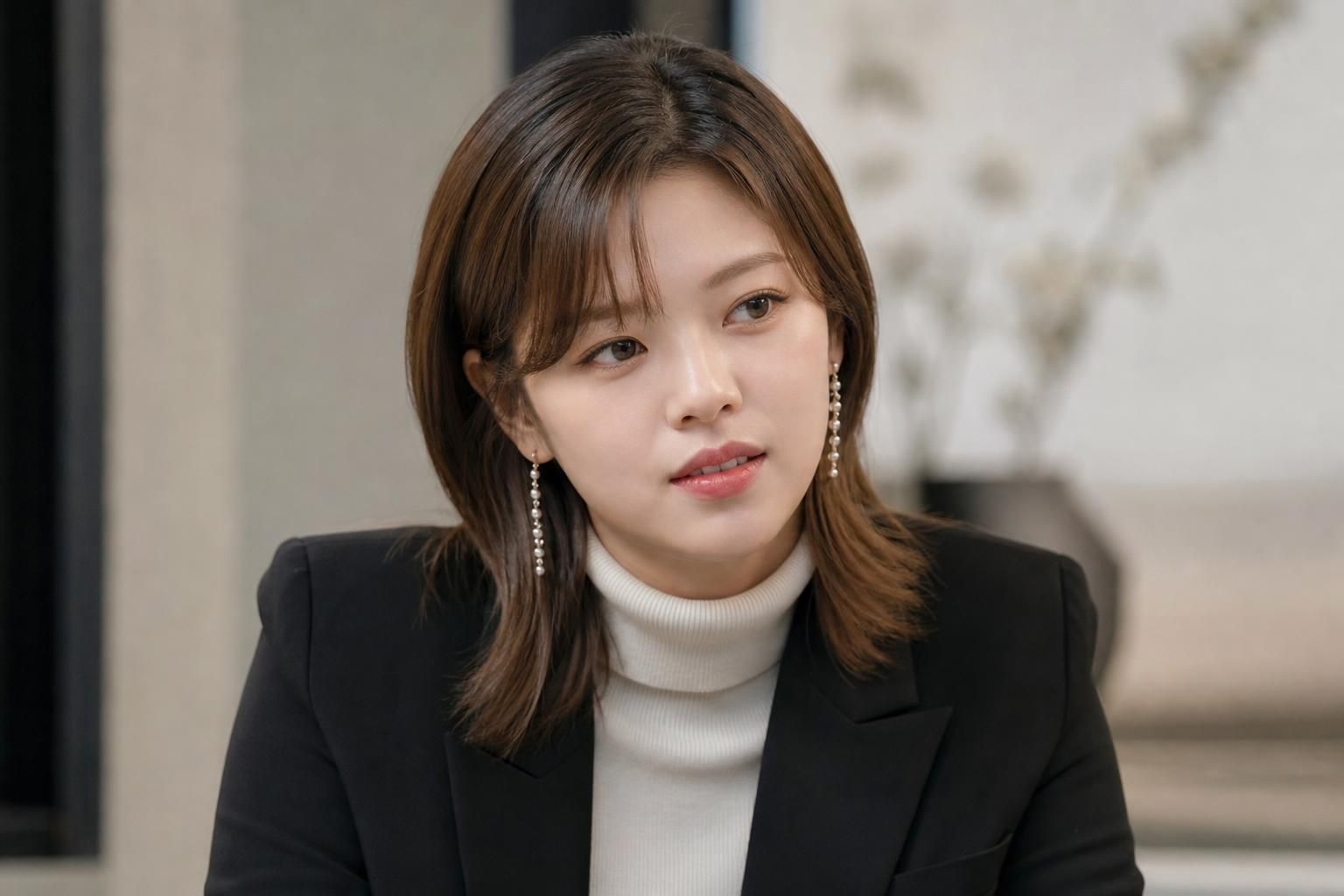 [Jeongyeon, TWICE, entertainment contract] Image showing the article's key context - JYP Entertainment, Jeongyeon’s current a...