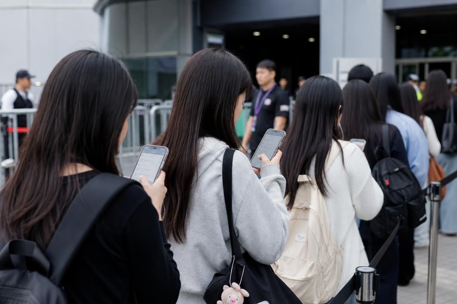 [fan meeting, music show, pre-recording] Image explaining the article's impact and background - For fans, this creates a recu...
