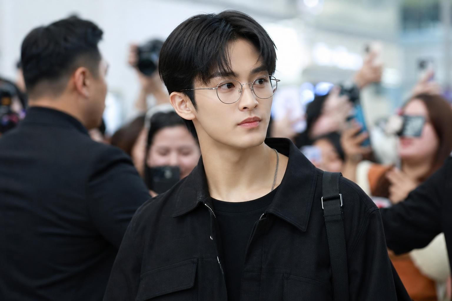 kpop controversy Image showing the article's key context - In the run-up to the airport footage, Lee became embroiled in publ...