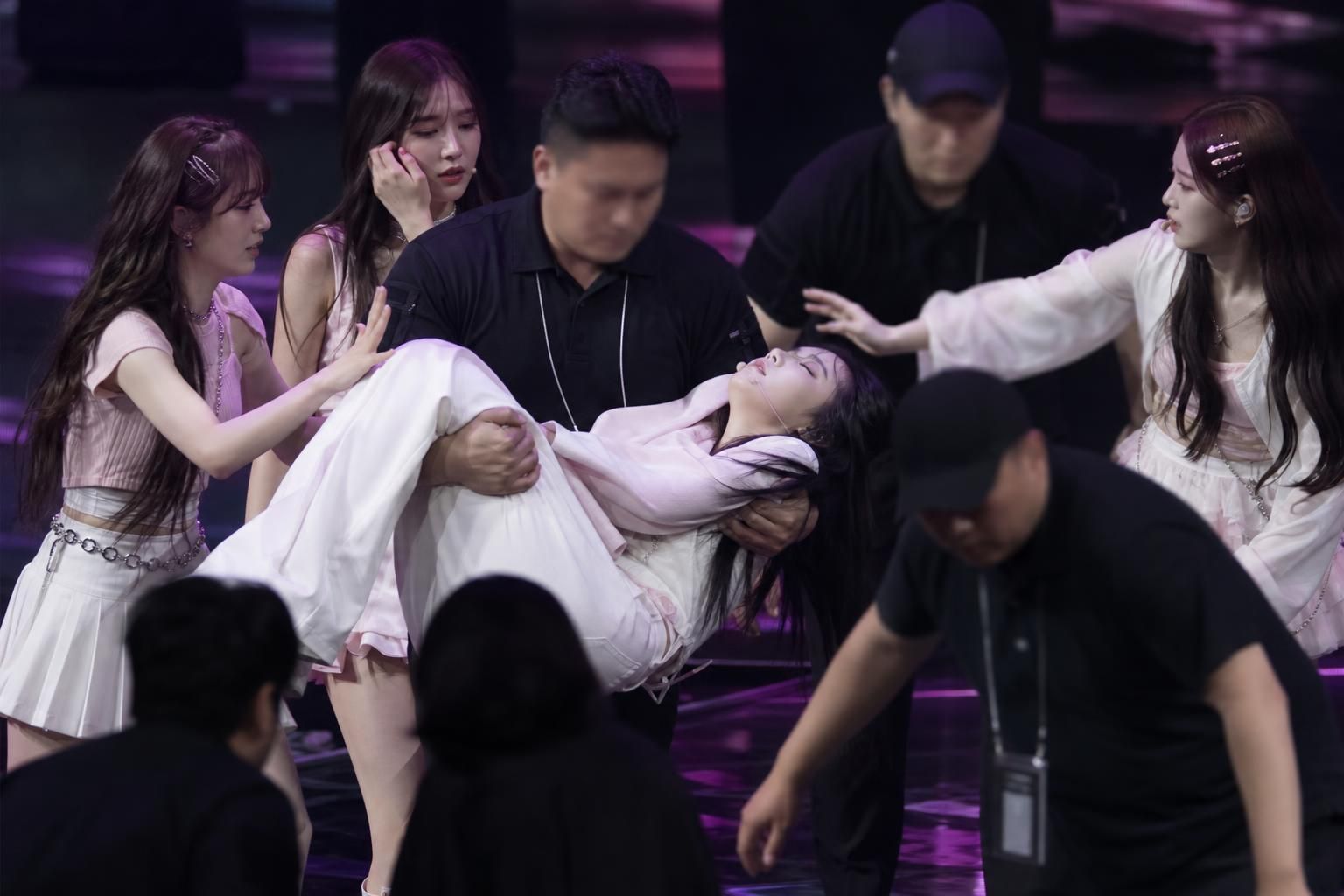 idol collapse Image showing the article's key context - In a statement shared by the group’s agency, MODHAUS , YuBin was take...