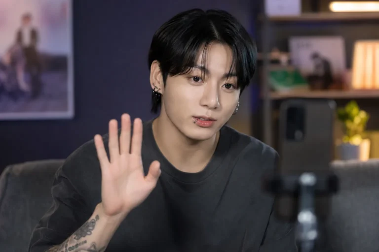 BTS Jungkook Weverse Live fan conversation about marriage comments