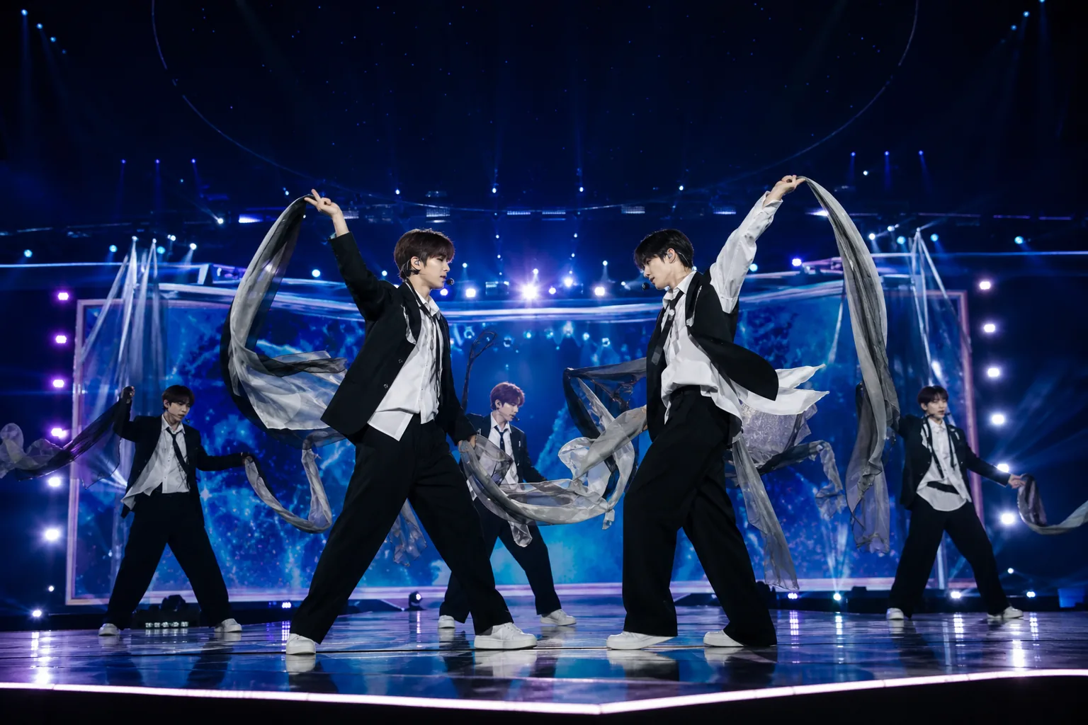 K-pop Asia tour route and live concert atmosphere for TWS