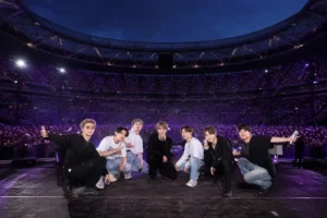 BTS London stadium concert crowd for Arirang world tour