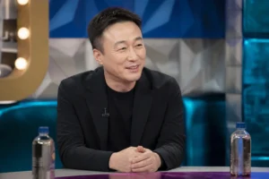 Television studio set representing Lee Seon Min's Radio Star variety show appearance