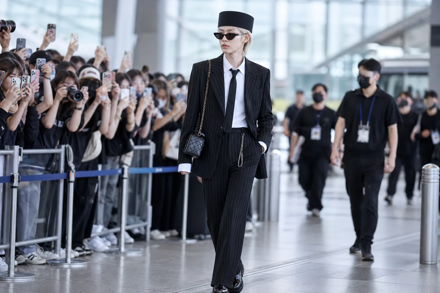 K-pop idol airport fashion online debate concept