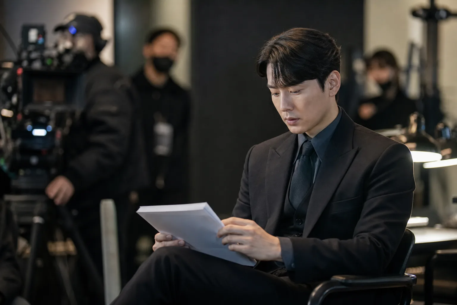 K-pop idol turned actress and actor couple in Korean entertainment context