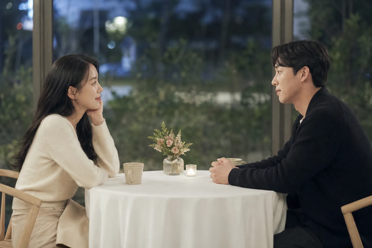 Korean entertainment viewers debating a sensitive reality TV concept