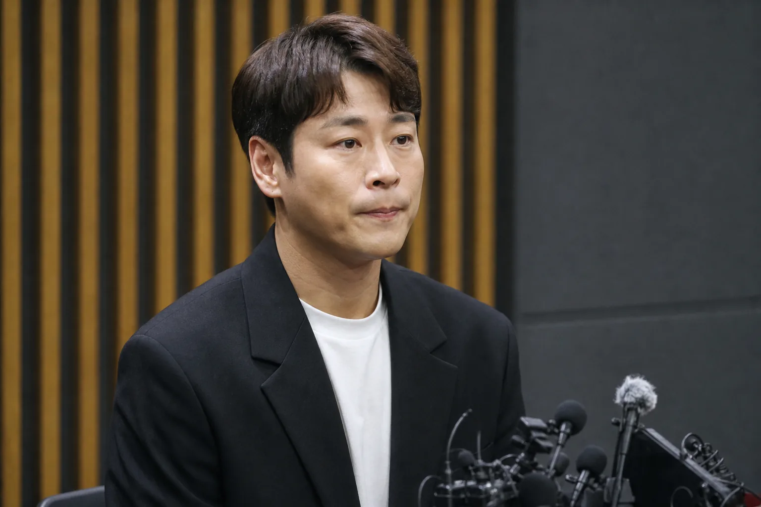 Public debate over accountability in Korean entertainment