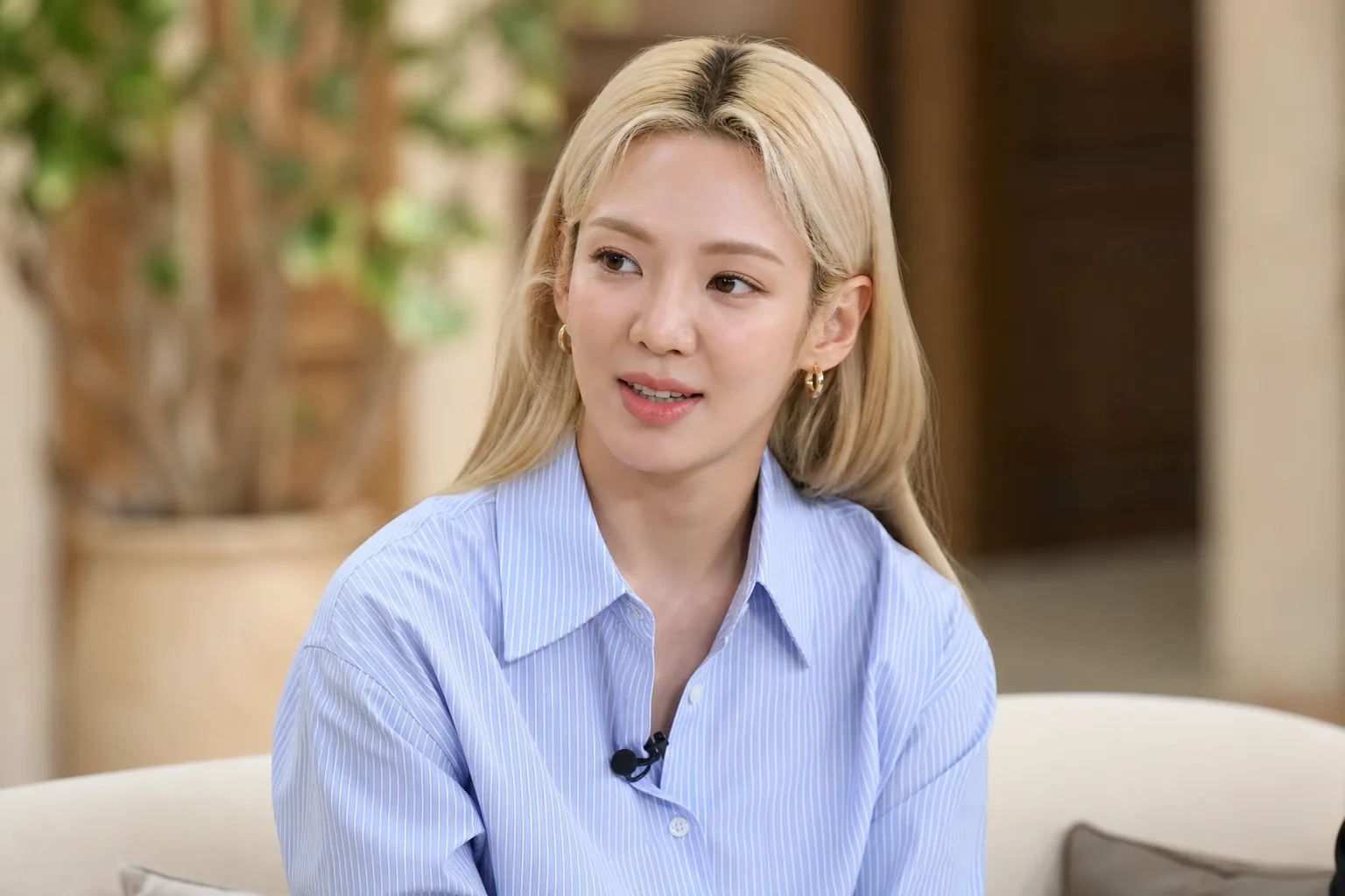 Korean variety show discussion about egg freezing and career planning