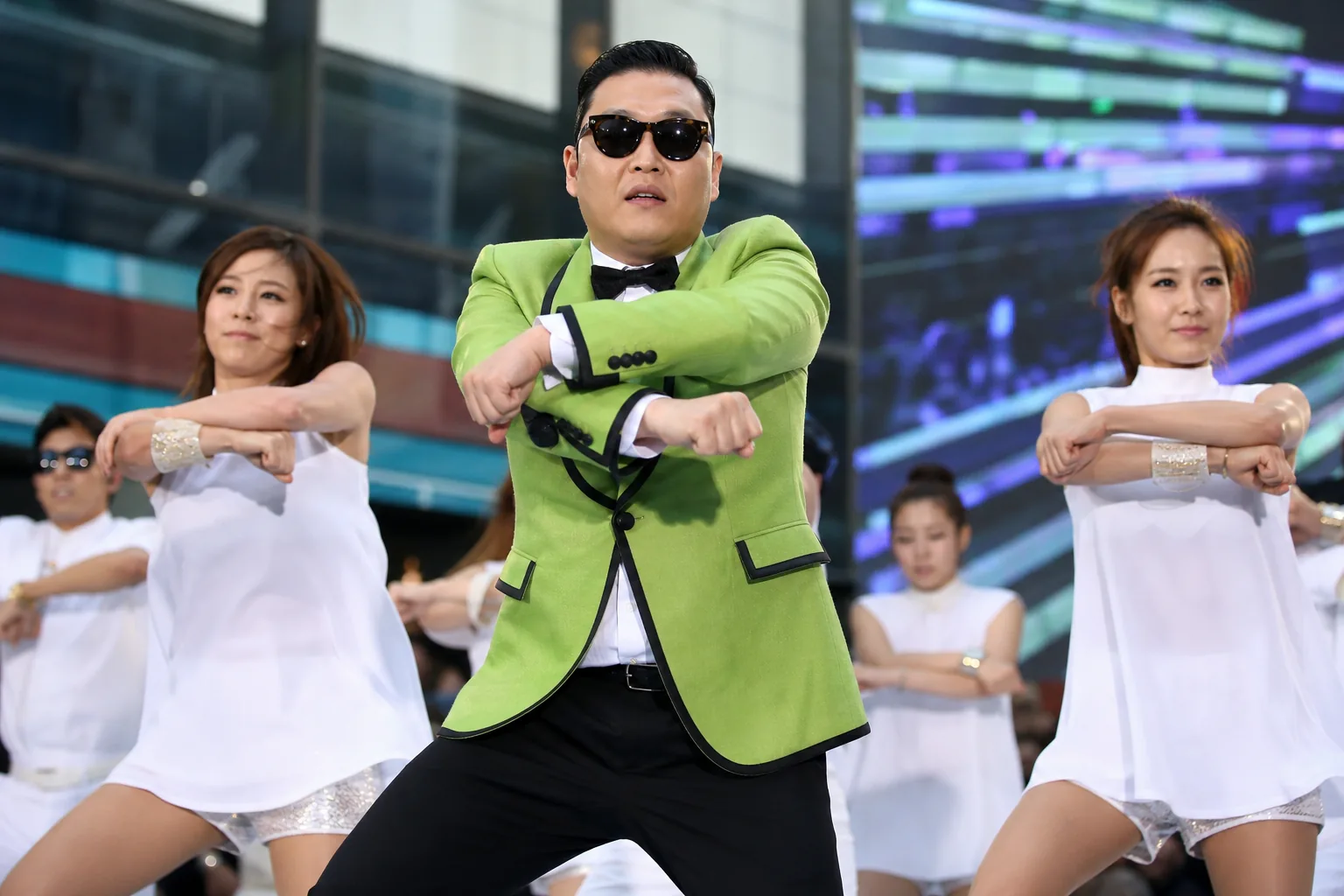 K-pop digital history timeline from viral video to global industry growth