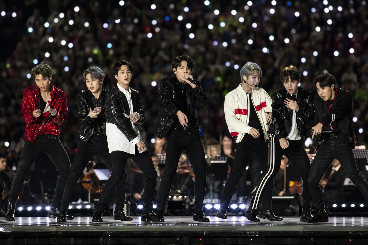 World Cup stadium transformed for a halftime concert