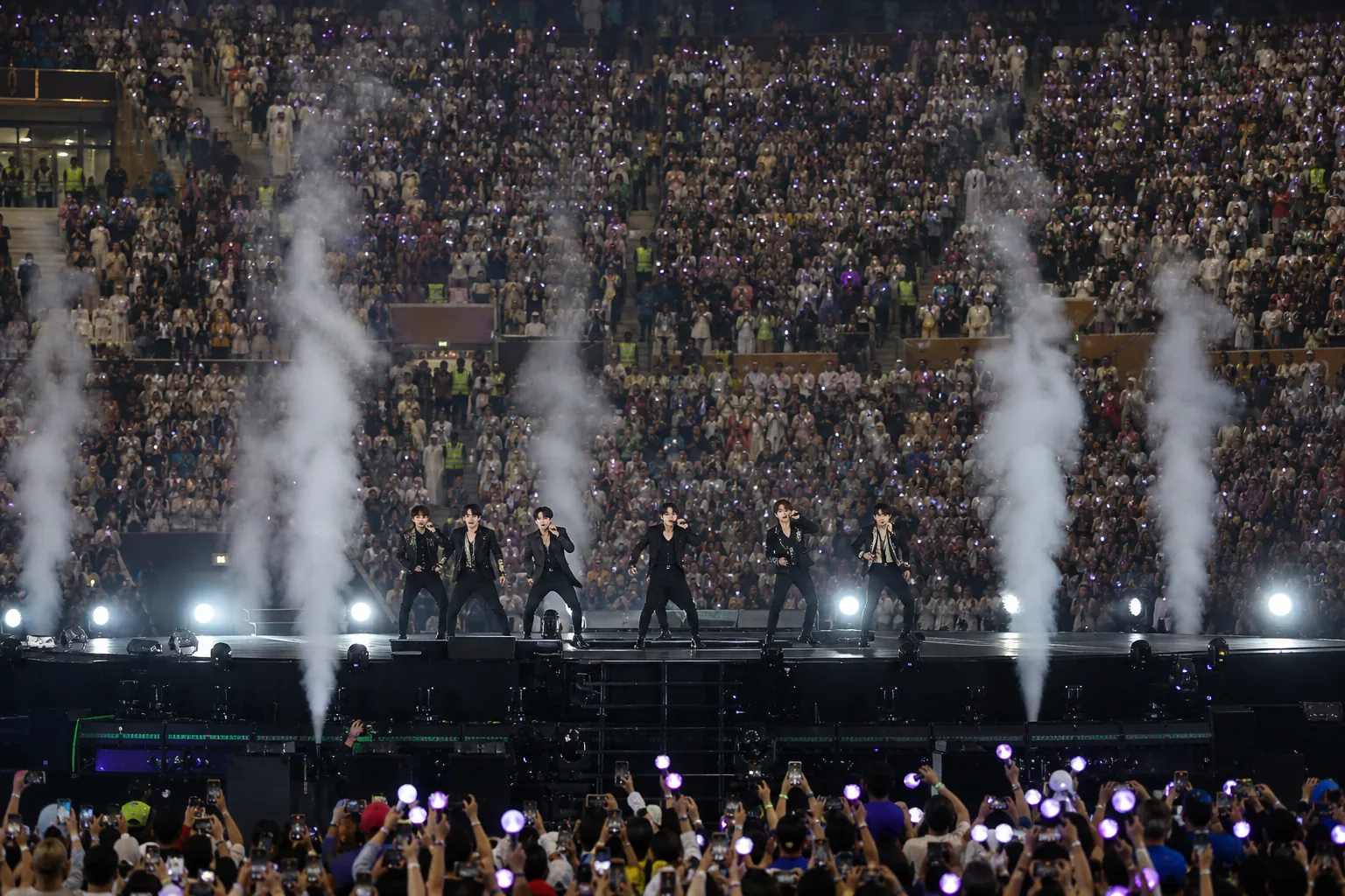 World Cup halftime performance prompting debate over football tradition and entertainment