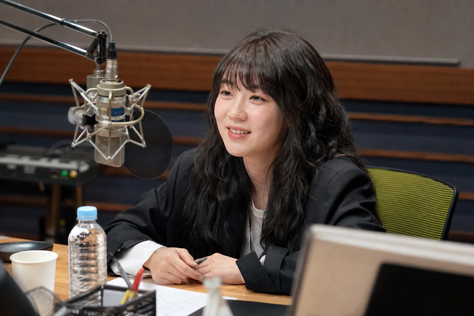 Music production studio scene representing Lee Sora and JANNABI collaboration