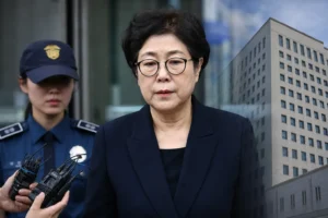 Police investigation documents representing the investment fraud case involving Jang Yoon-jung's mother