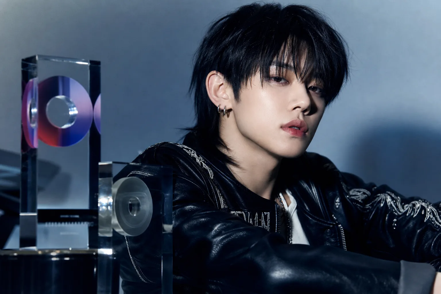 K-pop album chart rankings showing Yeonjun double crown momentum