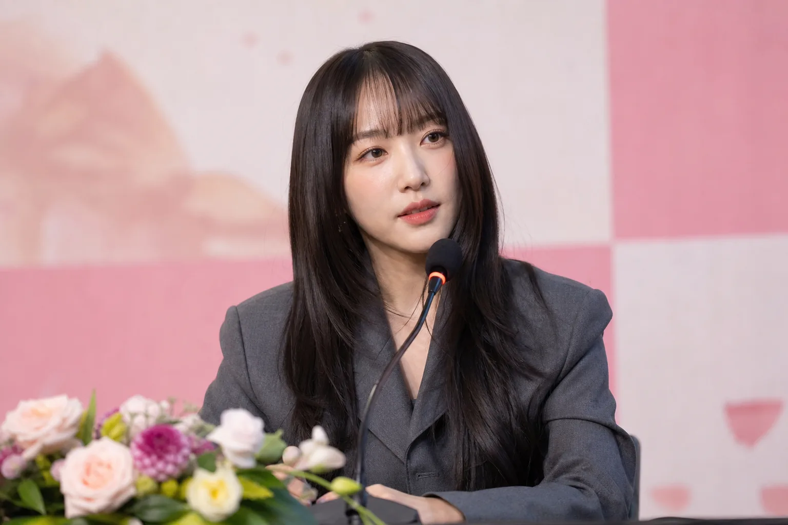 Korean drama cast press event with public attention on private life questions