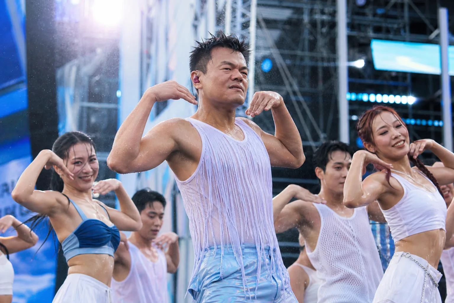 K-pop dance challenge and summer comeback promotion