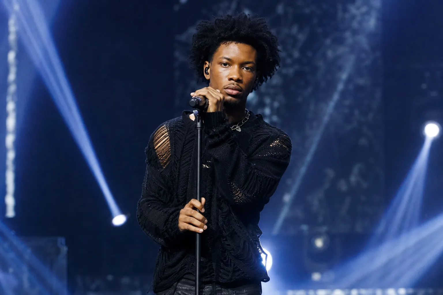 Court documents and concert schedule representing entertainment industry scrutiny