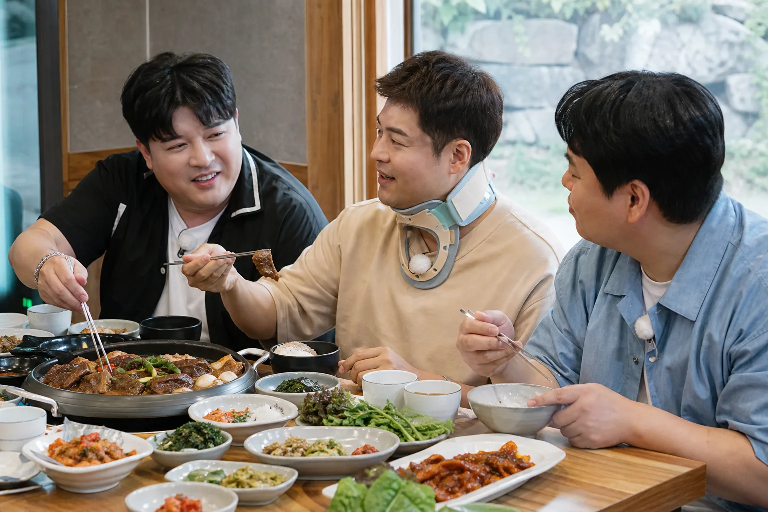 Hapcheon Korean regional cuisine featured in a variety show setting