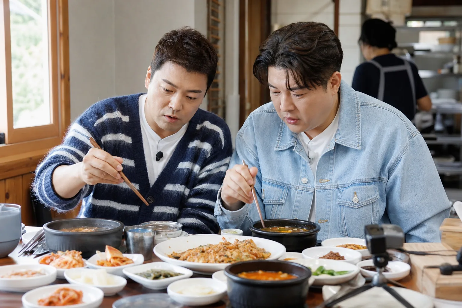 Korean entertainment variety program discussion around idol image and lifestyle change