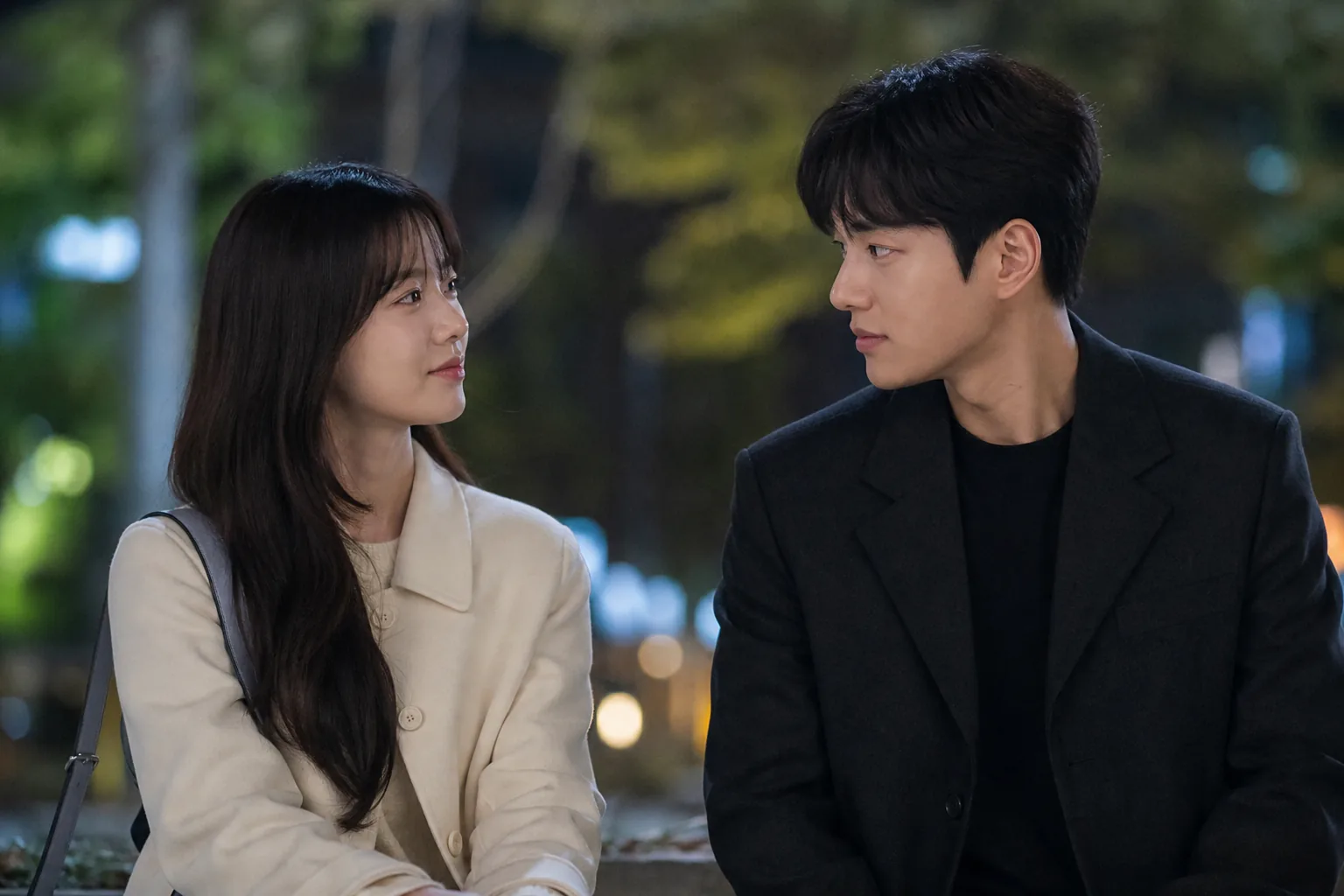Korean drama actress waiting anxiously after sudden disappearance storyline