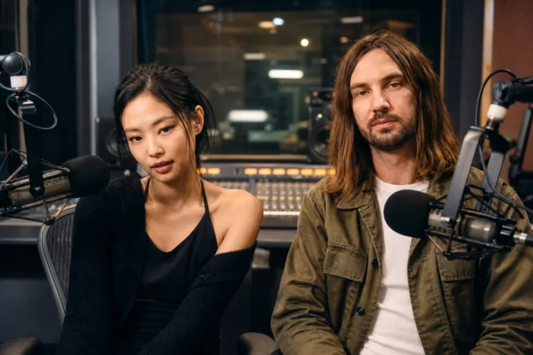 Editorial image representing Jennie and Tame Impala's Dracula reaching a new Billboard radio peak