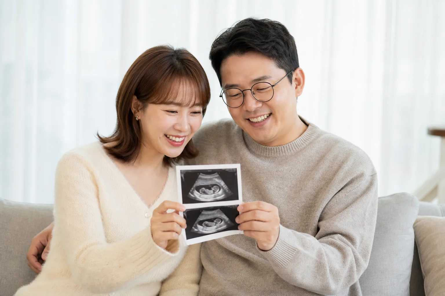 Editorial image about a Korean celebrity couple sharing pregnancy news