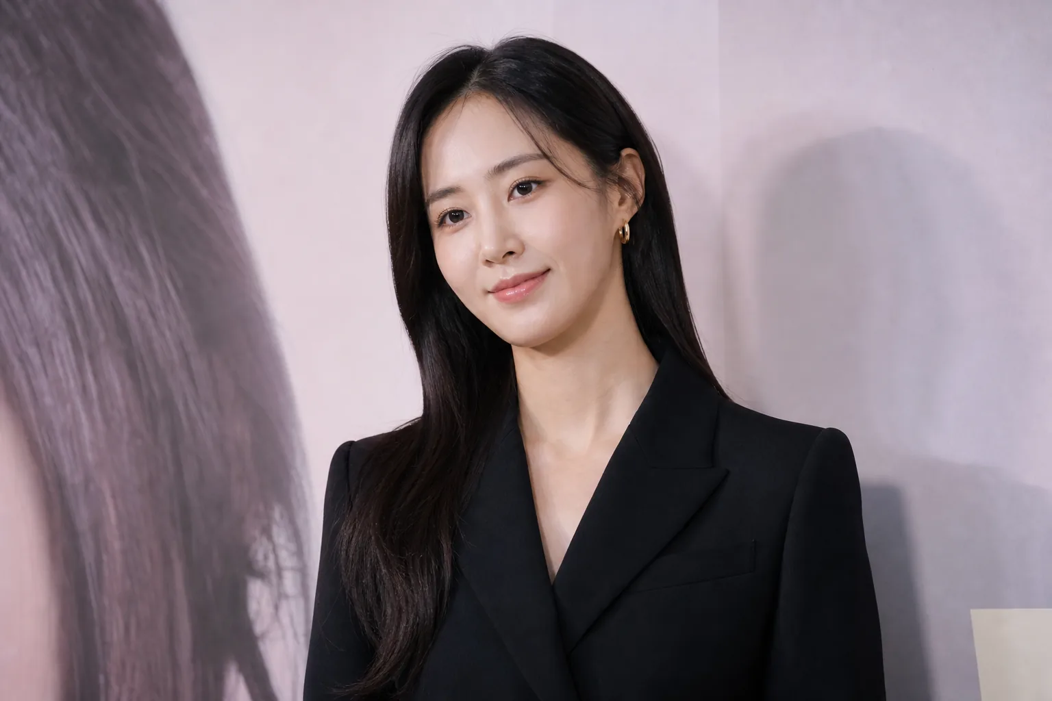 K-pop artist agency transition after long-term contract