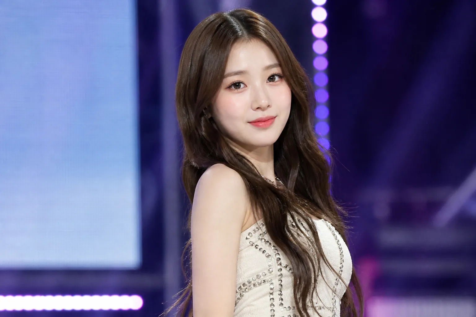 K-pop performer preparing for a new professional chapter