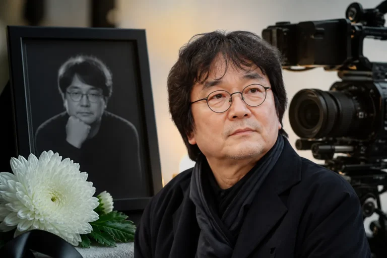 Memorial image representing a veteran Korean television director and an empty production chair
